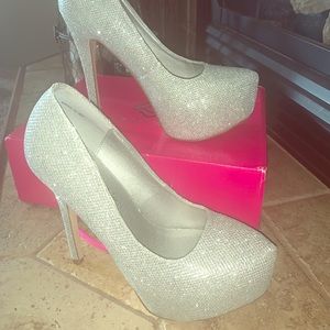 Size 6.5 heels